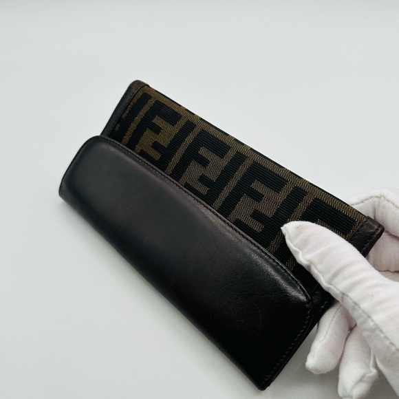 Fendi Long Monogram Wallet - Picture 5 of 12